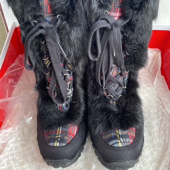 Coach Jenni Boots / Size 8 - Picture 6 of 12